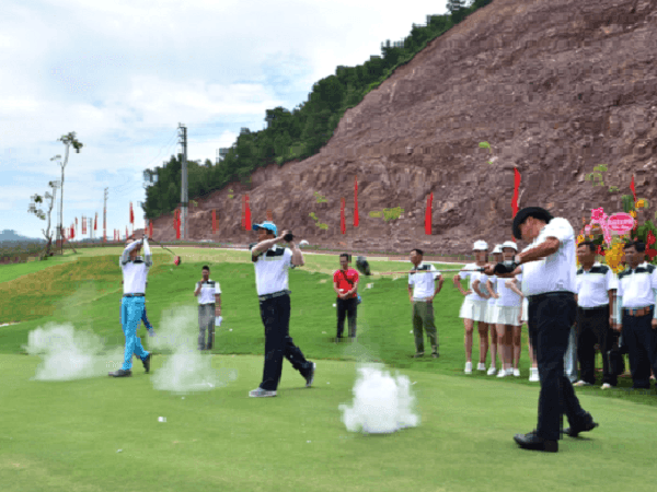 Tưng bừng Lễ Khánh thành Dự án sân golf Yên Dũng
