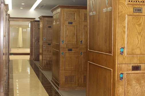 LOCKER