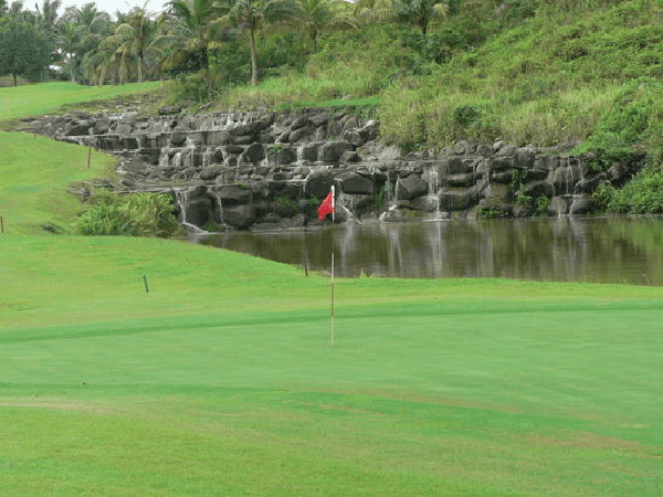 Golf rules: Bẫy nước trong đánh golf