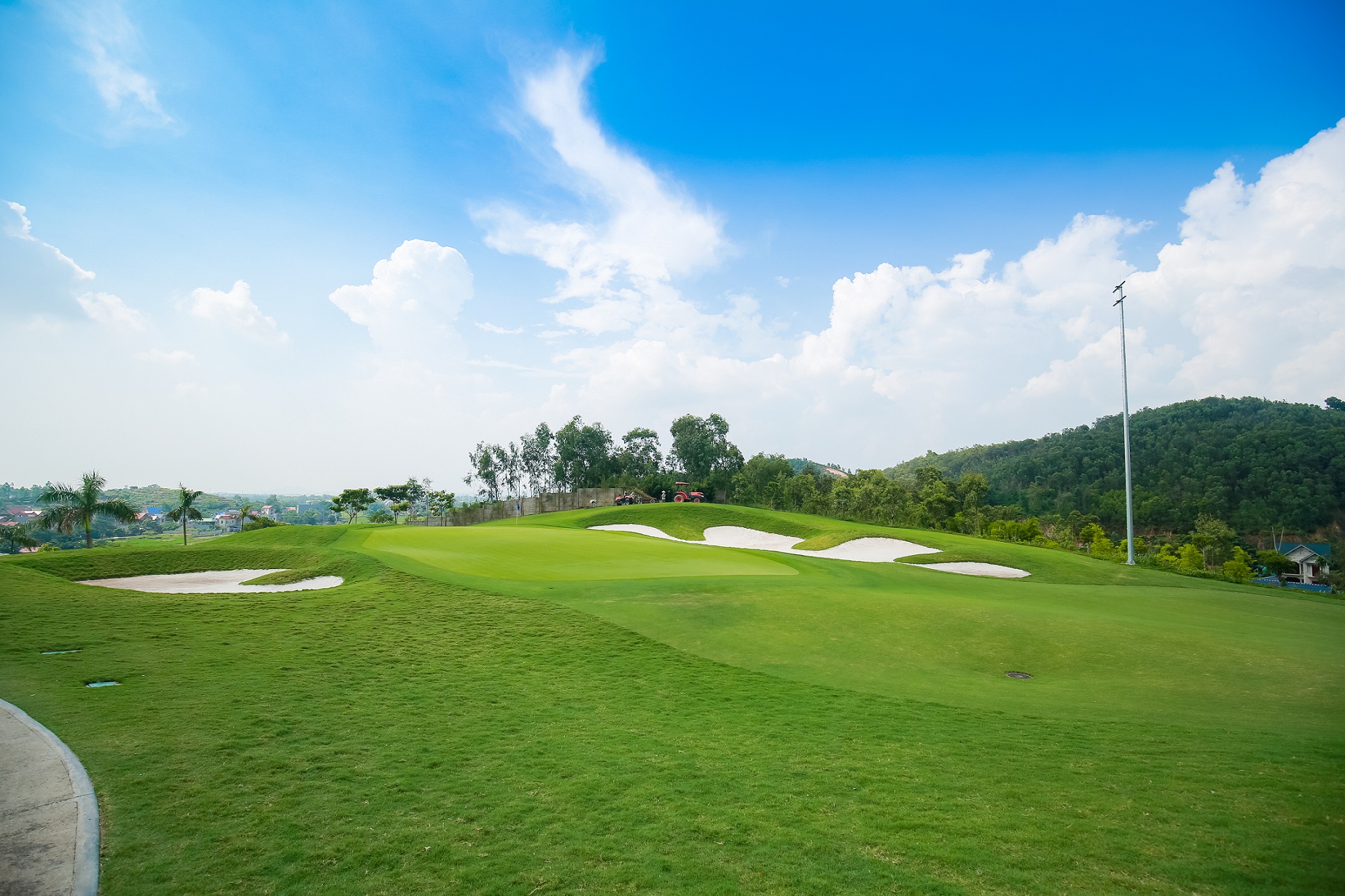 Cận cảnh quần thể biệt thự nghỉ dưỡng sân Golf đẳng cấp hàng đầu Việt Nam