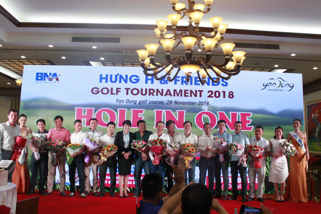 Sôi động giải golf Hưng H & Friends Golf Tournament 2018 tại sân golf Yên Dũng