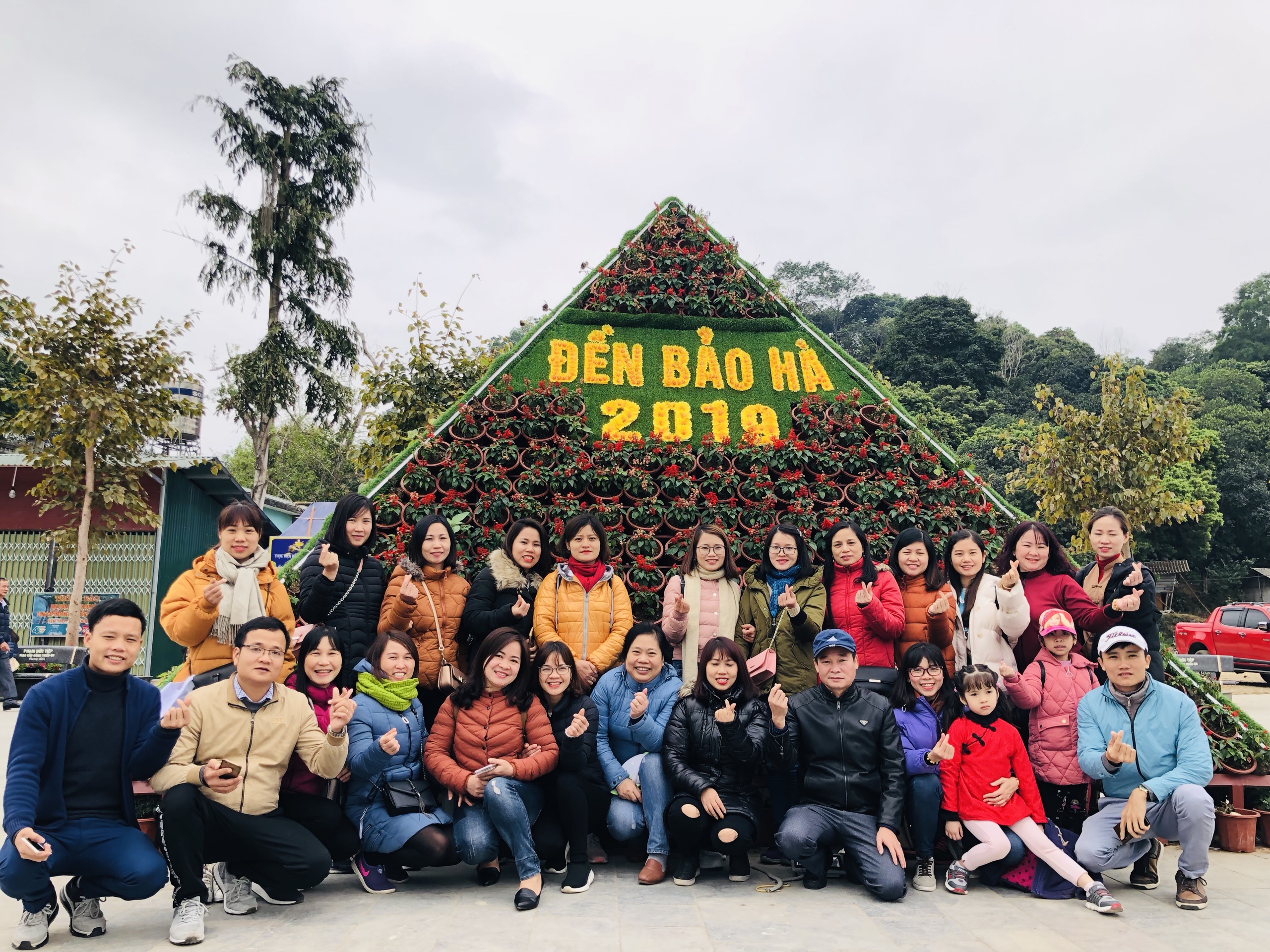 QNK Bắc Giang rộn ràng du xuân đi lễ đầu năm Kỷ Hợi 2019